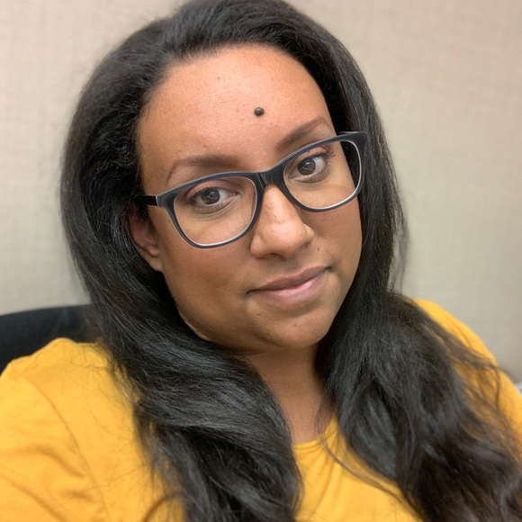 Meet your Posher, Anita - Picture 1 of 1